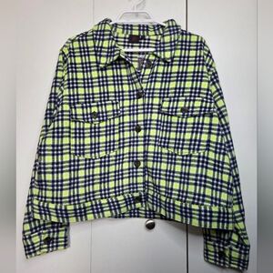 No Boundaries Women's XL Electric Green and Black Plaid Cropped Shacket